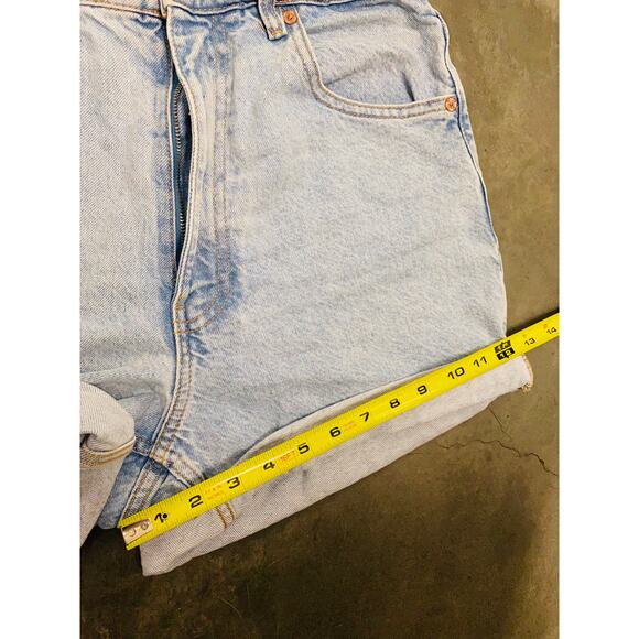 ZARA Light Wash Denim High Rise Mom Straight Jeans Roll Up Hem Vintage Shorts 8 - Picture 11 of 12